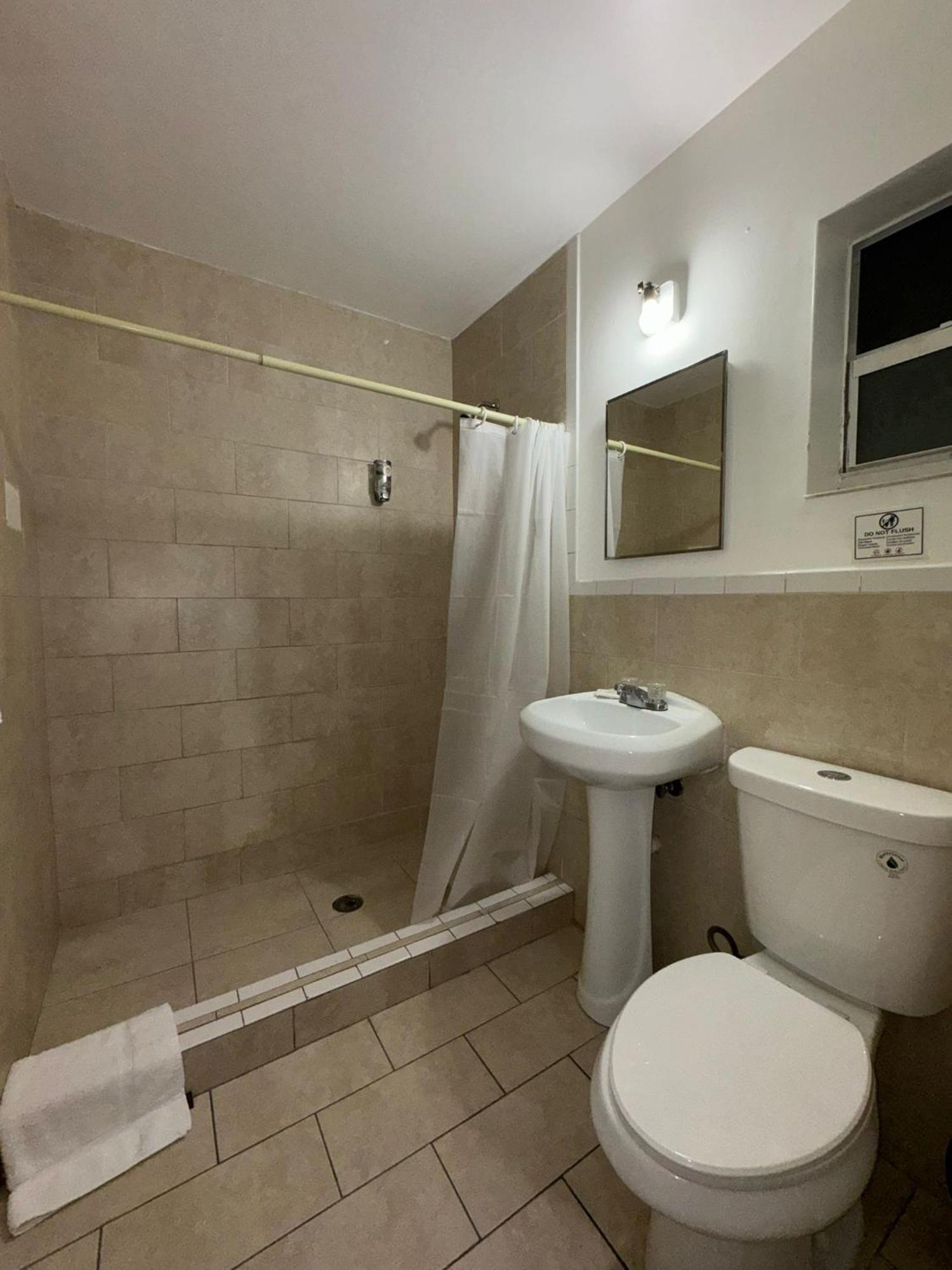 Hotel Rainbow - Miami - Little Havanna Εξωτερικό φωτογραφία